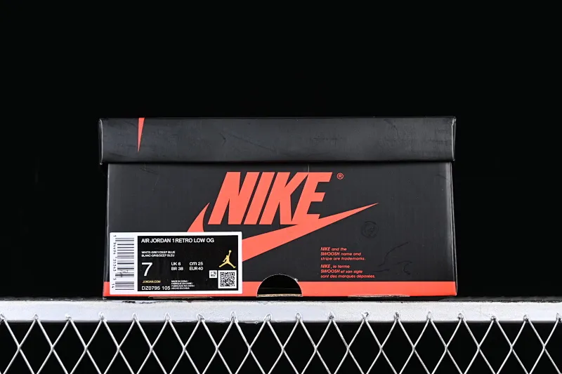 All categories Air Jordan Jordan series basketball shoes Air Jordan 1 Low Z version Air Jordan 1 Low AJ1 Joe 1 black and white gray burst pattern low-top cultural basketball shoes DZ0795-105